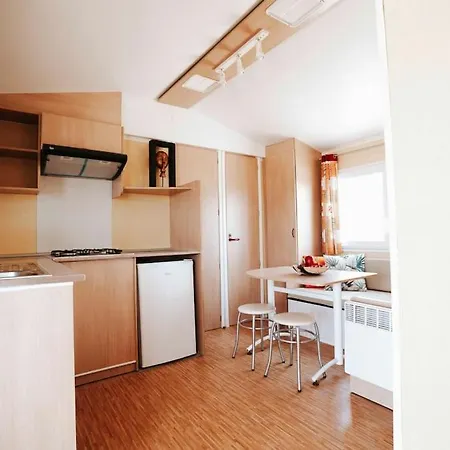 Sunny Tiny House With Sea View Holiday home